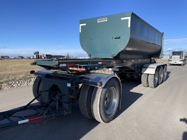 1998-peterbilt-379-image-41