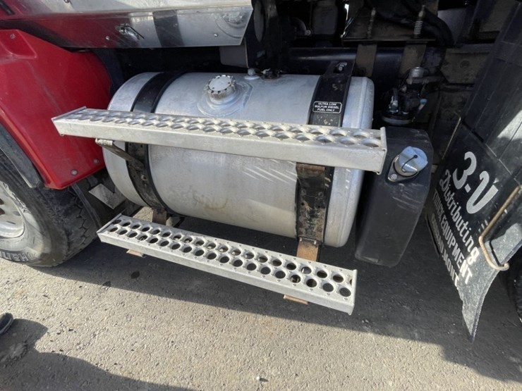 2014-western-star-4700sb-image-58