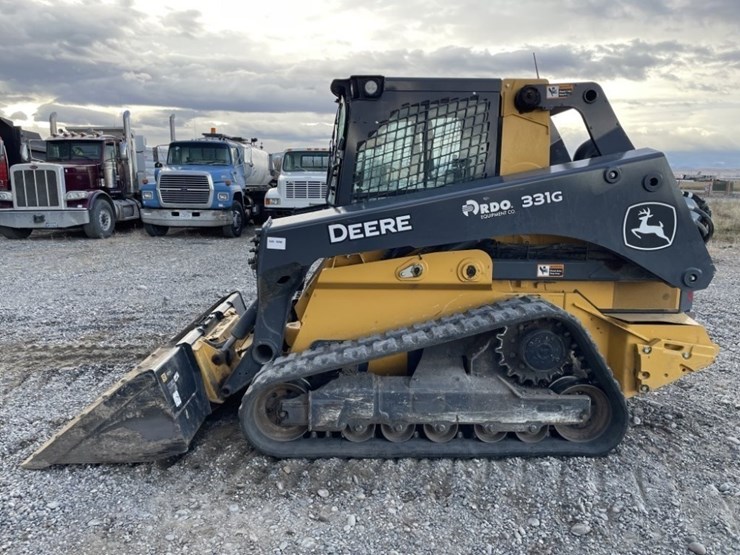 deere-331g-image-2