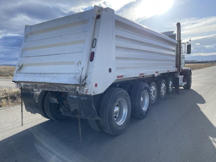 2020-peterbilt-389-image-6