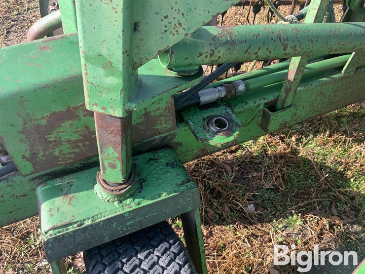 john-deere-700-image-16