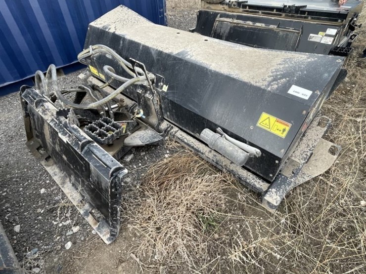 caterpillar-ba118c-angle-broom-image-4