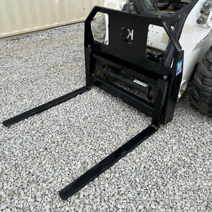 Kit Container 42" Skid Steer Forks