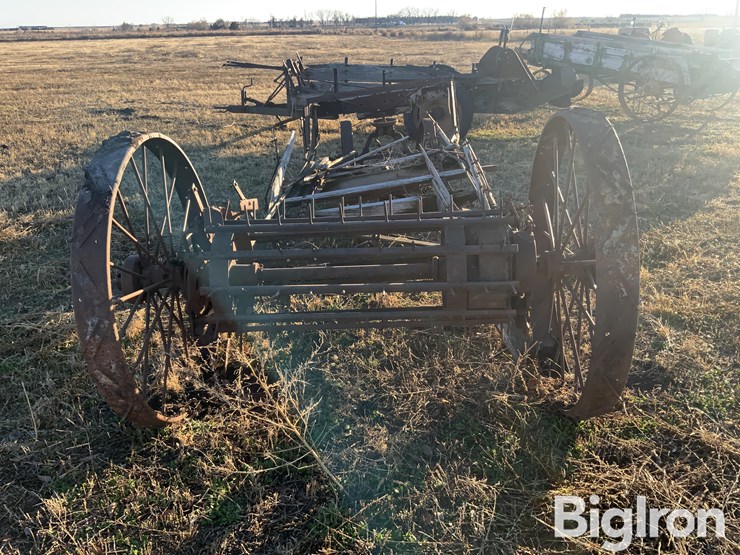 john-deere-10-image-6