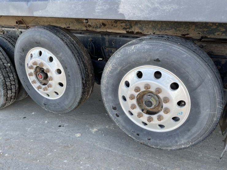 2014-western-star-4700sb-image-14