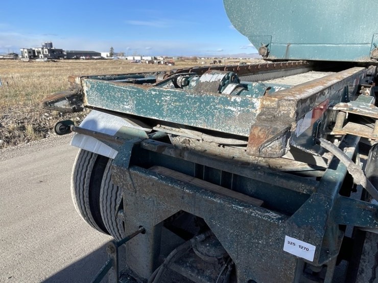 1998-peterbilt-379-image-68