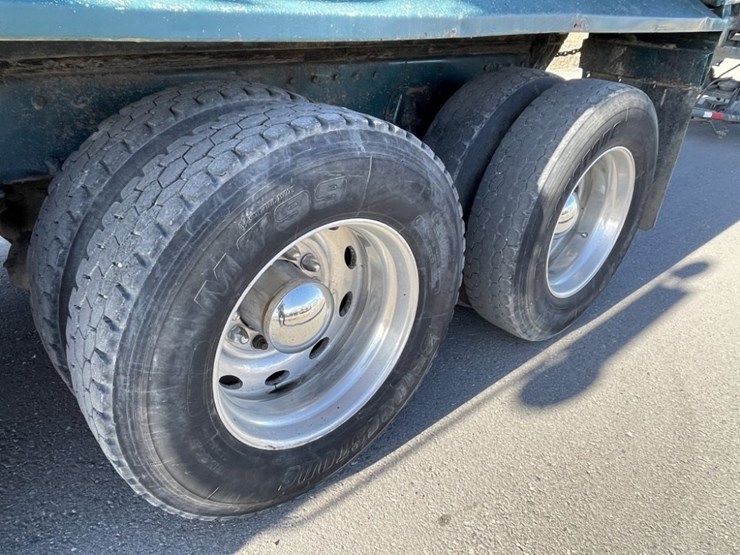 1998-peterbilt-379-image-15