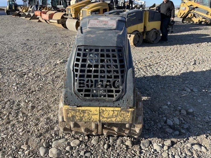 2017-bomag-bmp8500-image-3