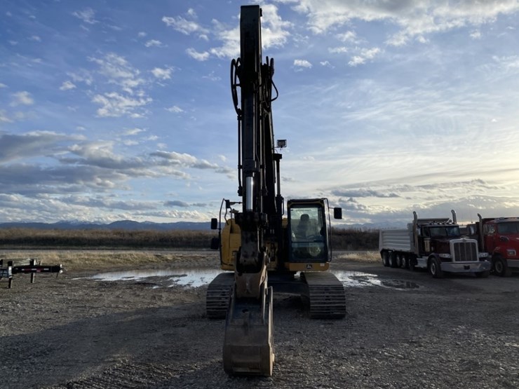 deere-245g-lc-image-8