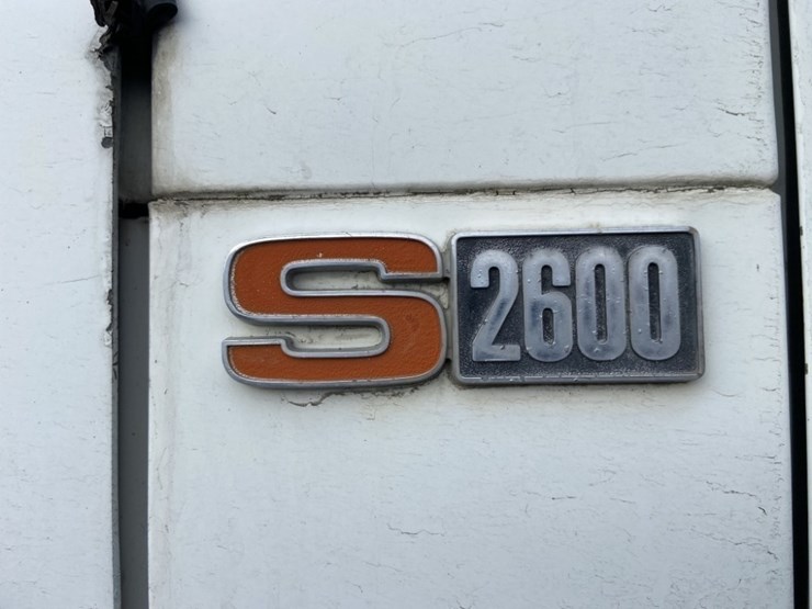 1988-international-s2600-image-10