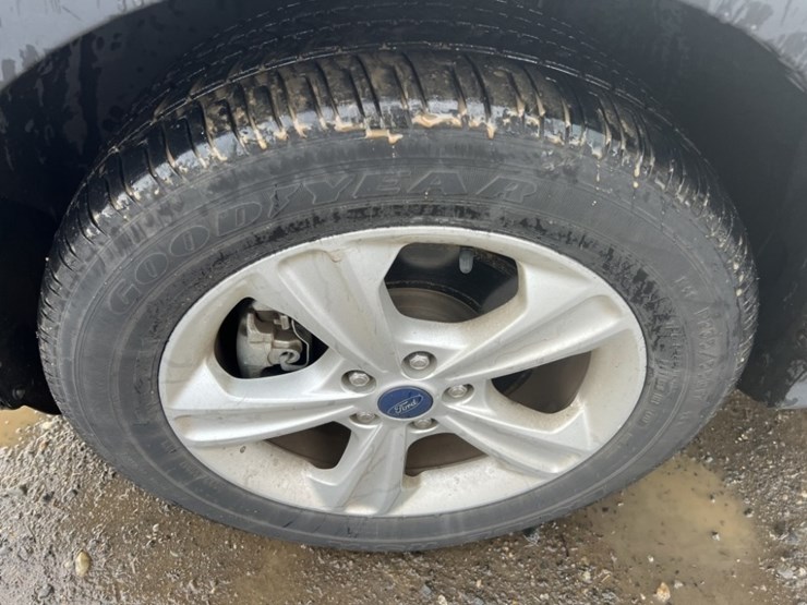 2013-ford-escape-image-15