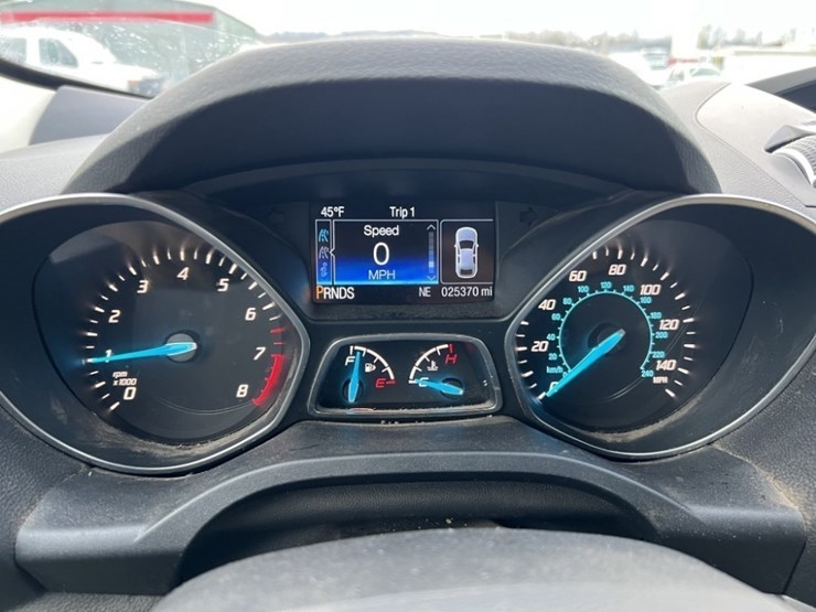 2016-ford-escape-image-26