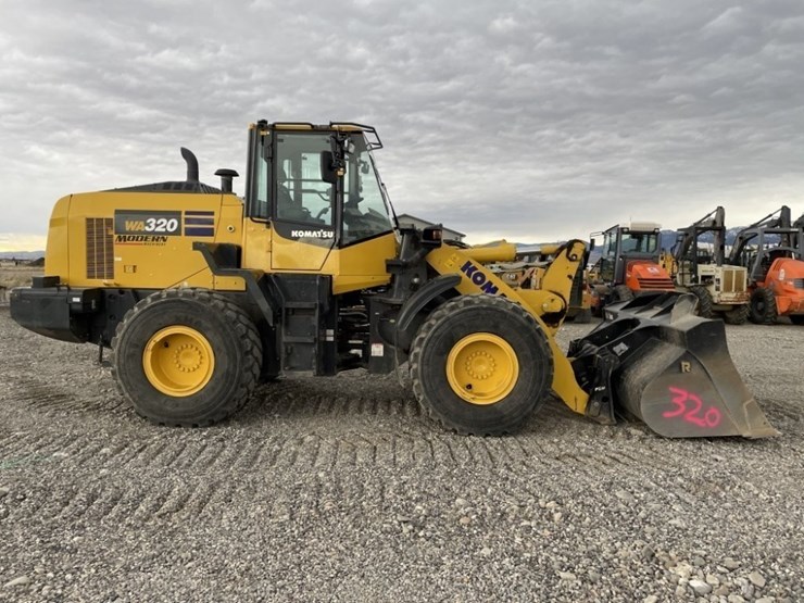 komatsu-wa320-8-image-6