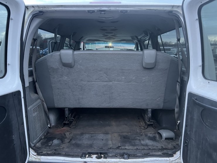 2008-ford-e350-image-26