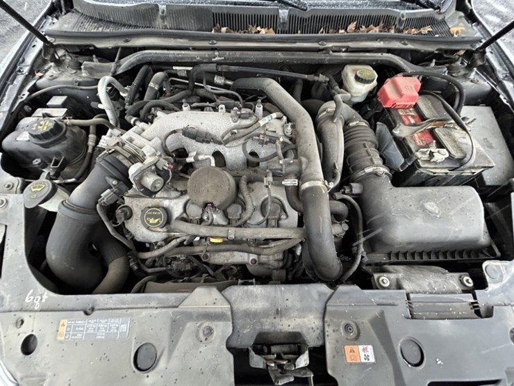 2014-ford-taurus-sedan-image-34