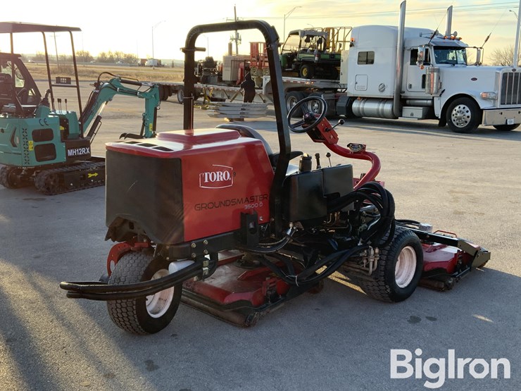 toro-groundsmaster-3500d-image-5