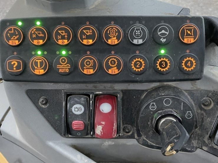 2014-caterpillar-930k-image-33