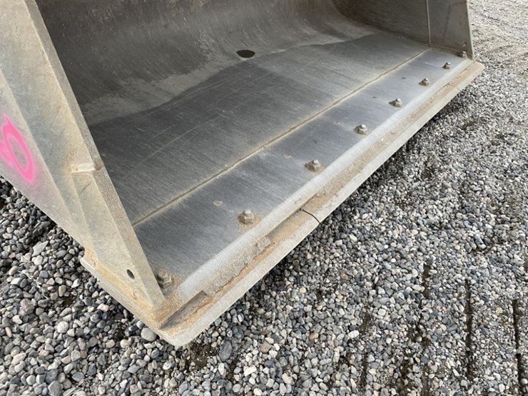 komatsu-wa320-8-image-11