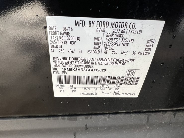 2016-ford-explorer-image-27