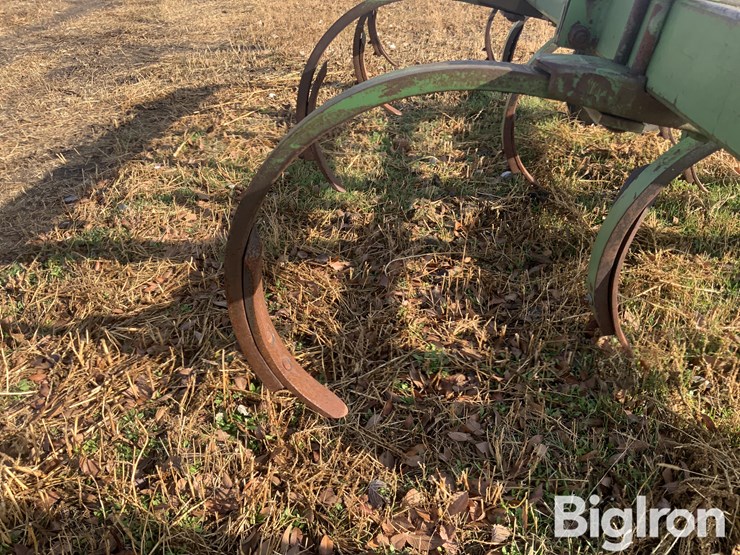 john-deere-100-image-19