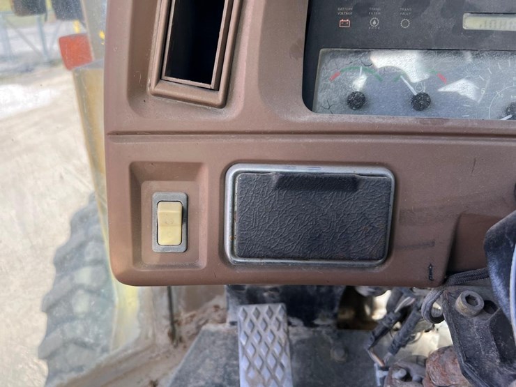 john-deere-444h-image-24