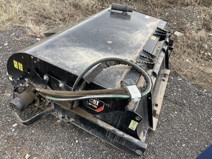 caterpillar-bp118c-box-broom-image-2