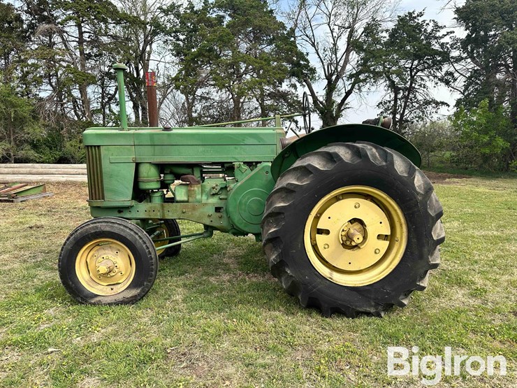 john-deere-70-image-8