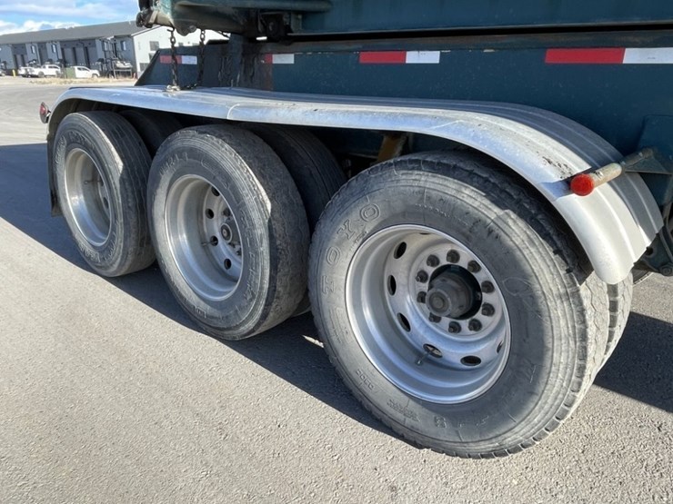 1998-peterbilt-379-image-63