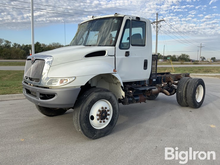 international-durastar-4300-image-1