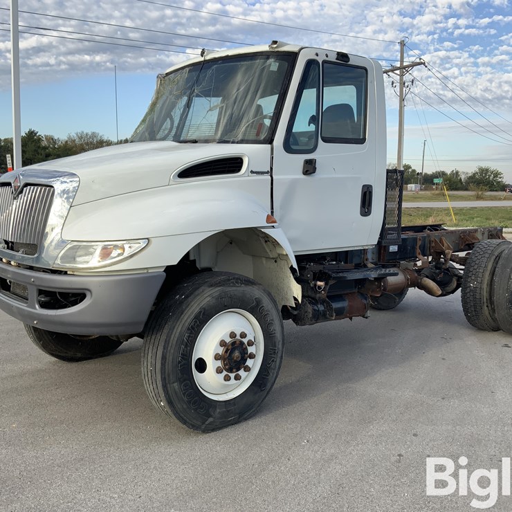 INTERNATIONAL DURASTAR 4300