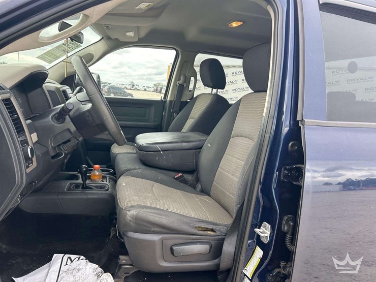 2012-dodge-2500-image-13