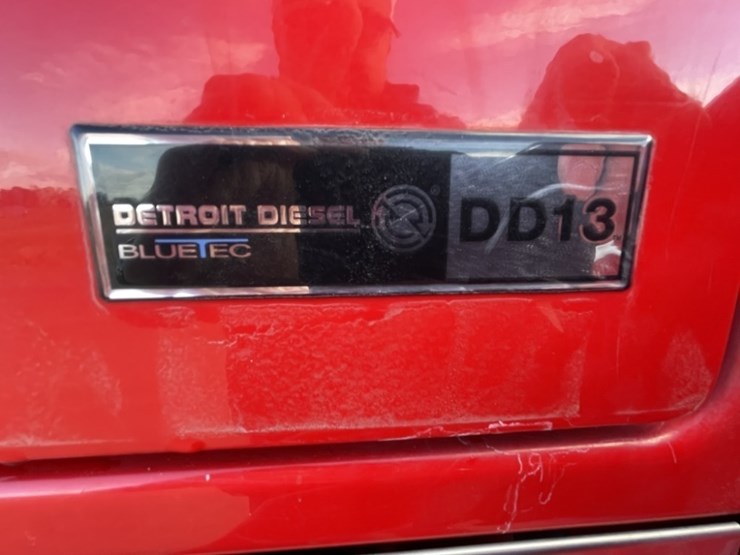 2014-western-star-4700sb-image-61