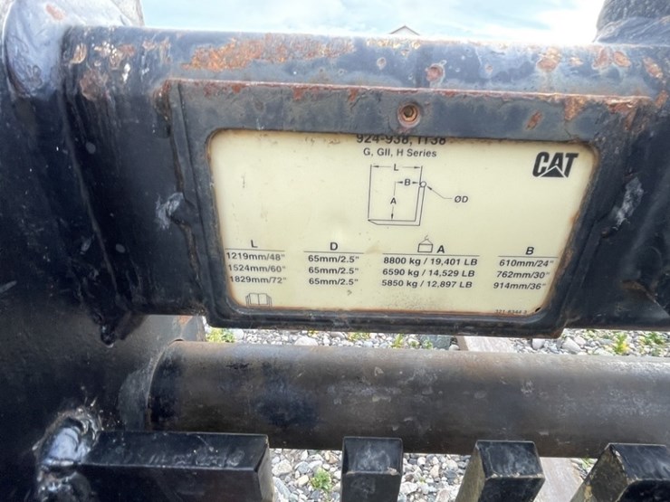 caterpillar-60-image-6