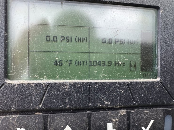 john-deere-1044-image-32