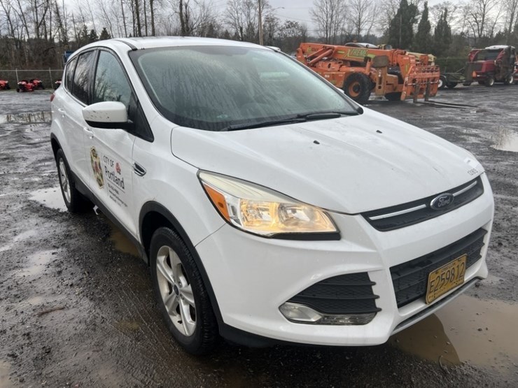 2013-ford-escape-image-2