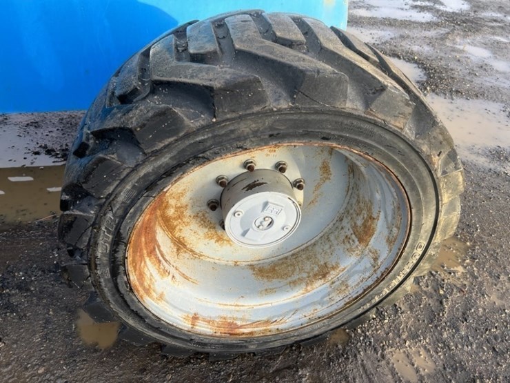 2011-genie-s65-image-9