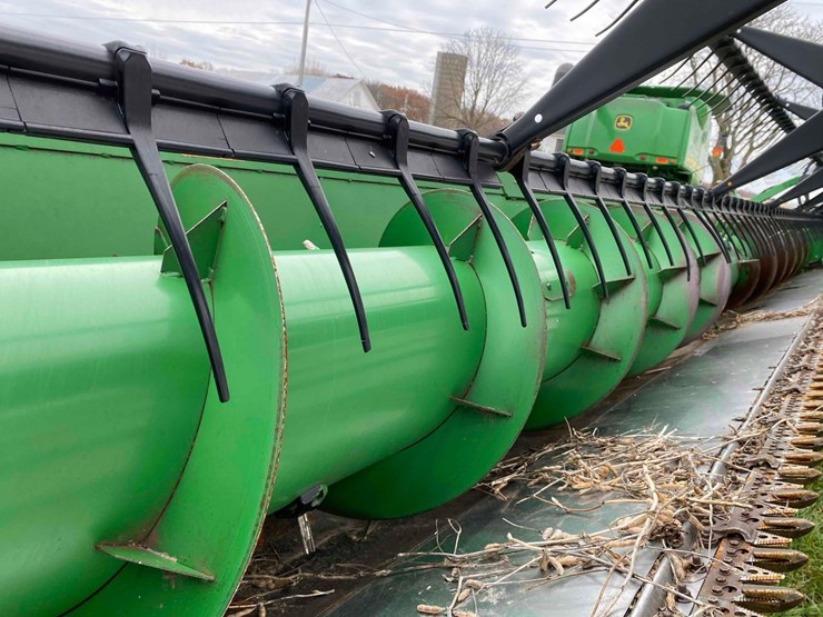 john-deere-630f-image-27