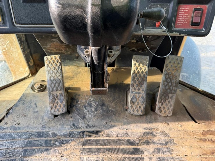 deere-tc44h-image-25