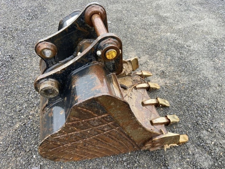 caterpillar-304-image-4