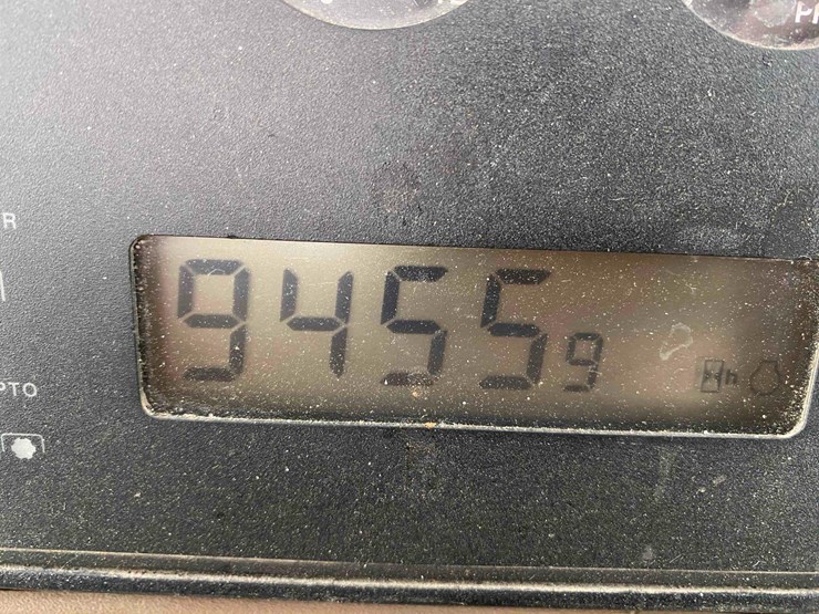 john-deere-8300-image-39