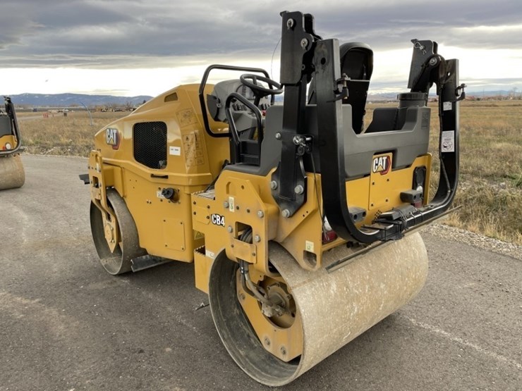 caterpillar-cb4.0-image-3