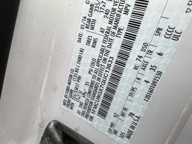 2016-ford-escape-image-10