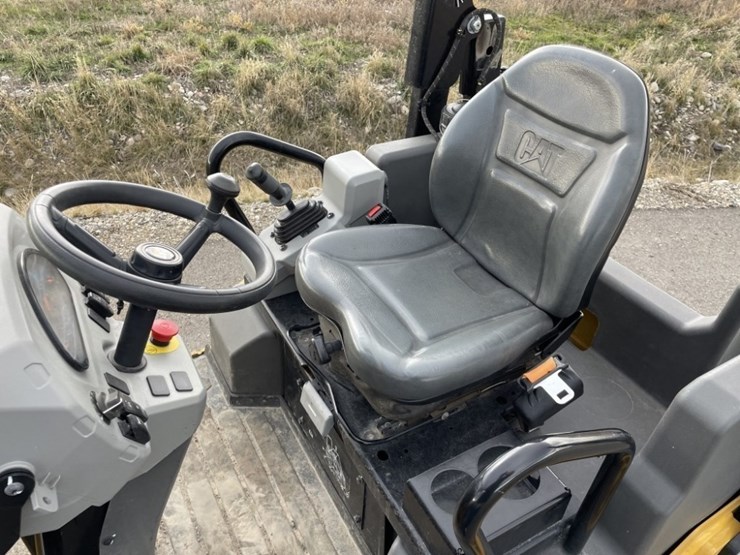 caterpillar-cb4.0-image-13