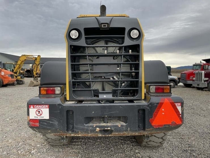 komatsu-wa320-8-image-4