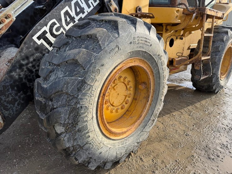 deere-tc44h-image-16