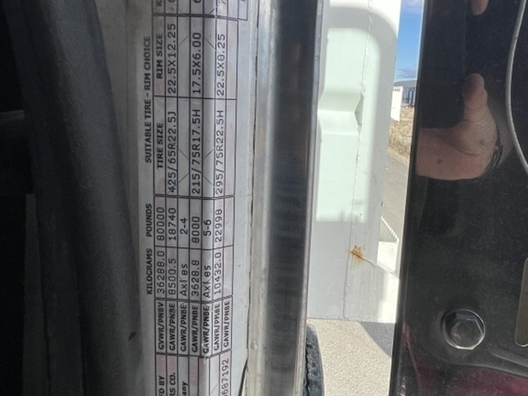 2020-peterbilt-389-image-62