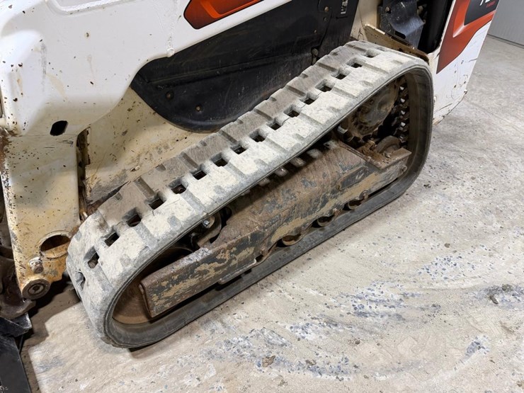 2022-bobcat-t62-image-12