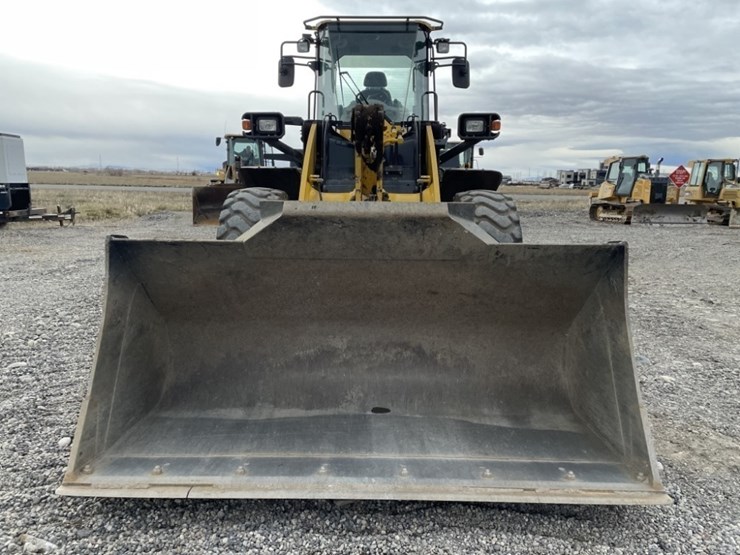 komatsu-wa320-8-image-8