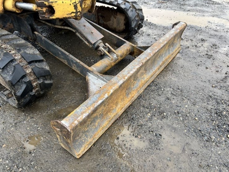 komatsu-pc35mr-2-image-14