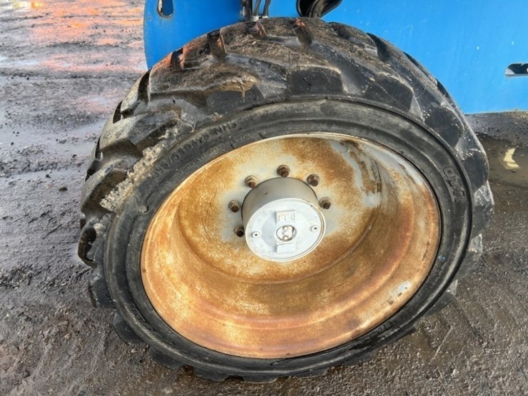 2011-genie-s65-image-11